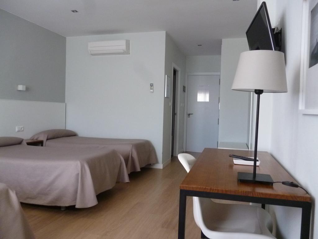 Hostal Las Cumbres Коніль-де-ла-Фронтера Екстер'єр фото
