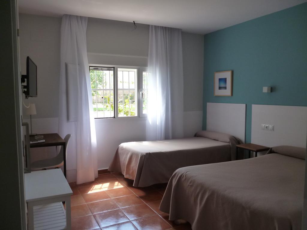 Hostal Las Cumbres Коніль-де-ла-Фронтера Екстер'єр фото