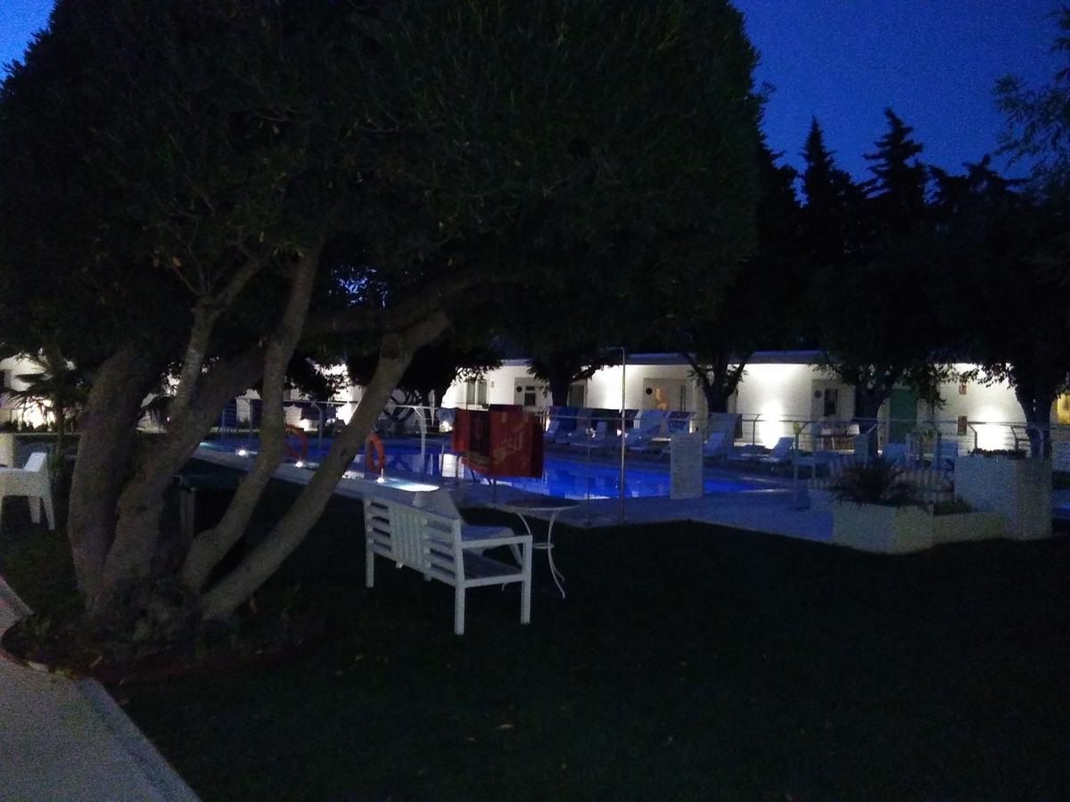 Hostal Las Cumbres Коніль-де-ла-Фронтера Екстер'єр фото