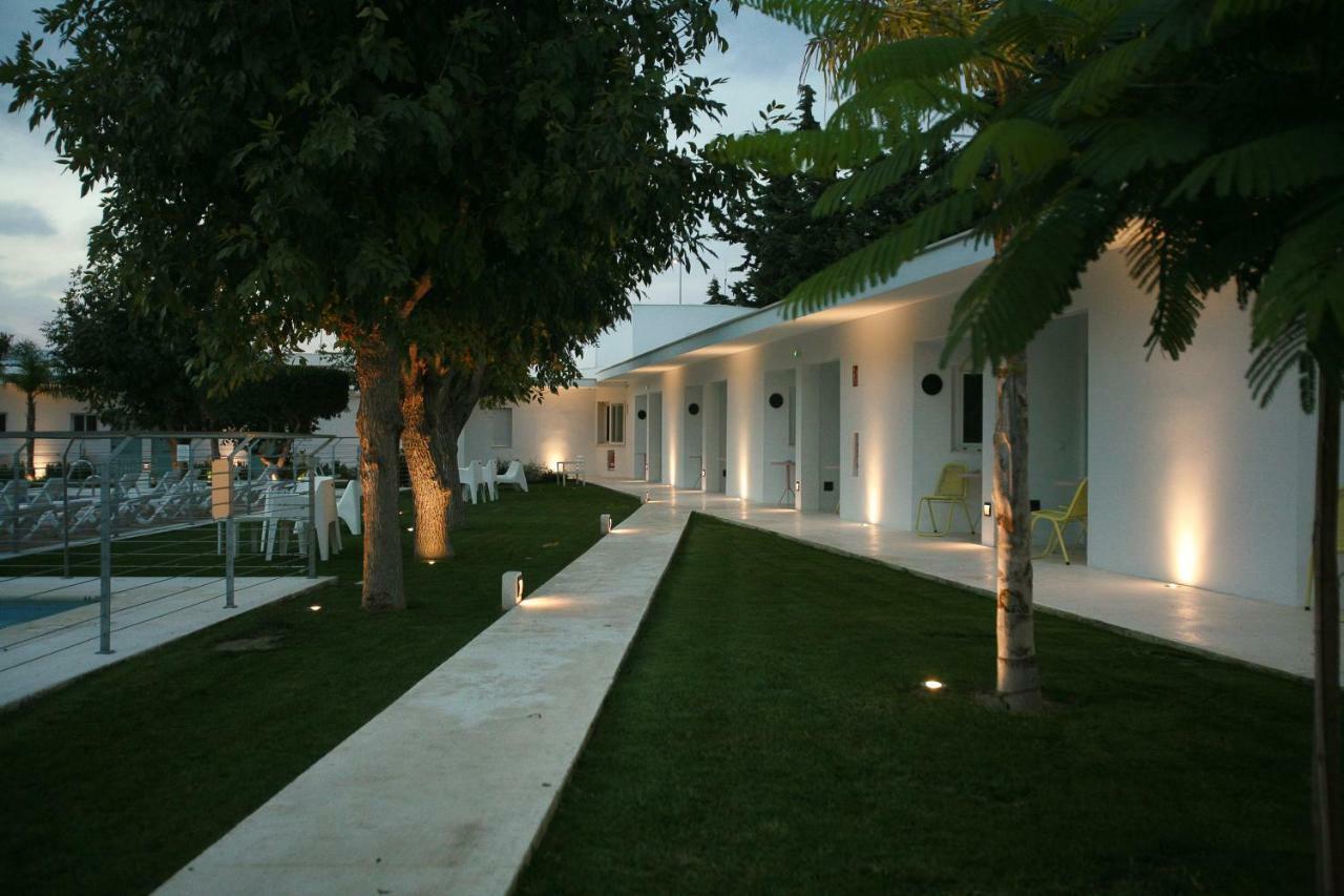 Hostal Las Cumbres Коніль-де-ла-Фронтера Екстер'єр фото